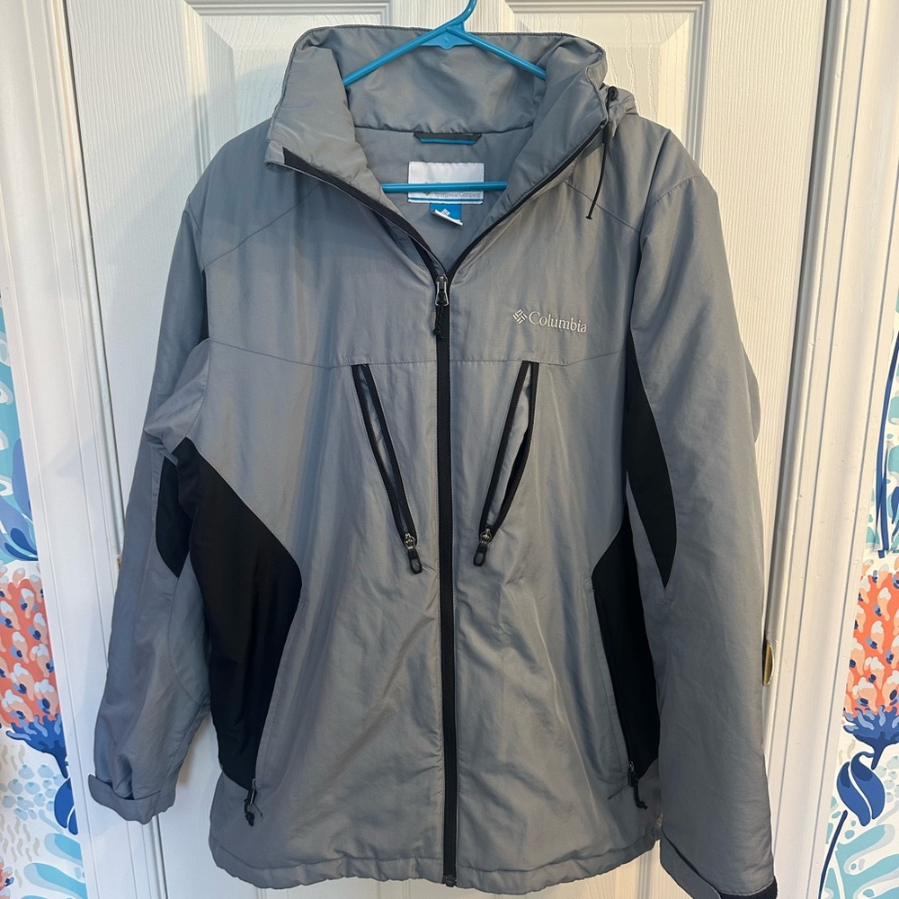 Columbia Men’s Blue and Gray Jacket